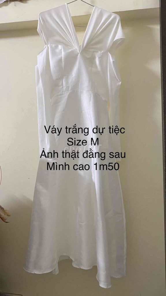 Váy dự tiệc nữ trắng size M. Mua bán Quần áo tại Quận Lê Chân Hải Phòng được đăng bởi Hương Dung hình 1