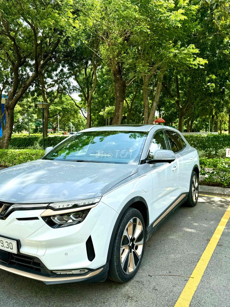 vf8 hoả long cho thuê