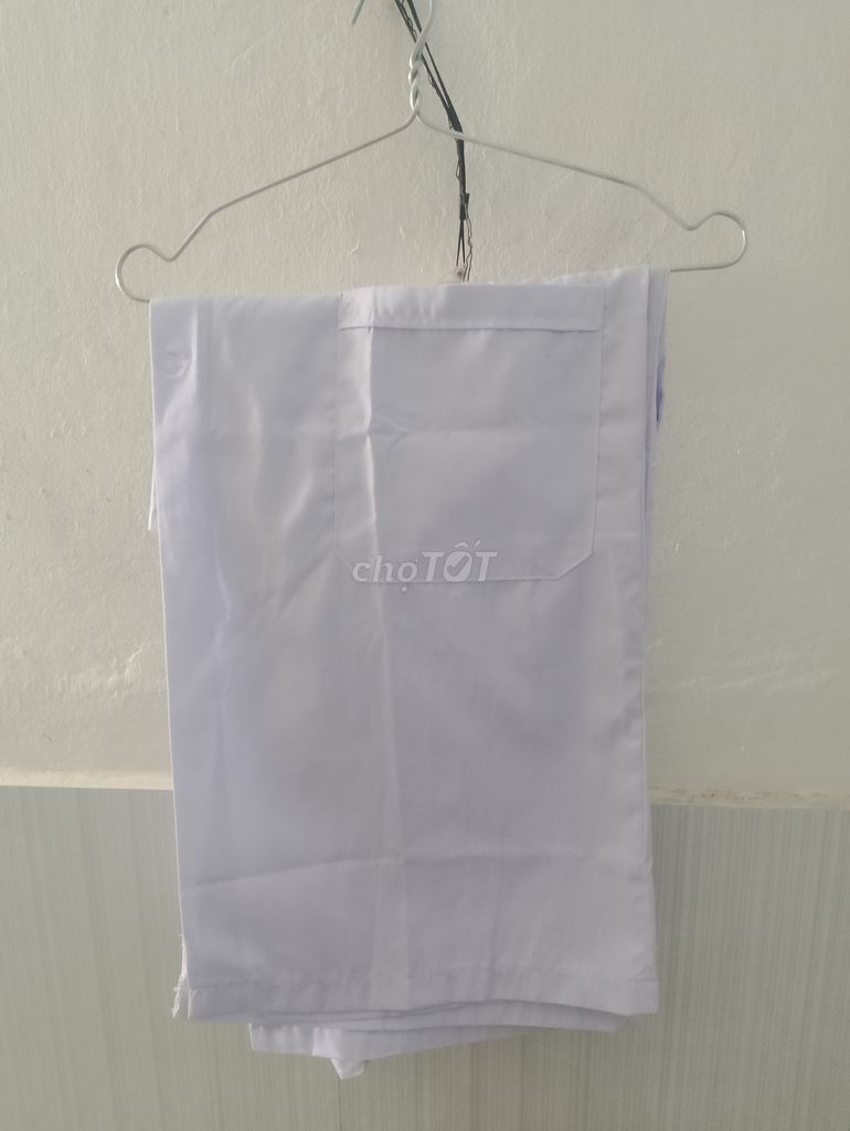 Áo blouse nữ trắng mới. Mua bán Quần áo tại Thành phố Trà Vinh Trà Vinh được đăng bởi HÙNG CƯỜNG  hình 1