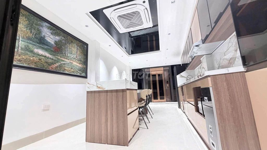 Nhà 45m x 6 tầng Bạch Mai, 12.x tỷ, 20m ra phố