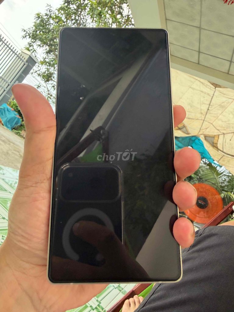 Samsung Galaxy S25 Ultra Đen Màn hình lớn Sắc nét. Mua bán Điện thoại tại Huyện Củ Chi Tp Hồ Chí Minh được đăng bởi Lê Đức Duy hình 1