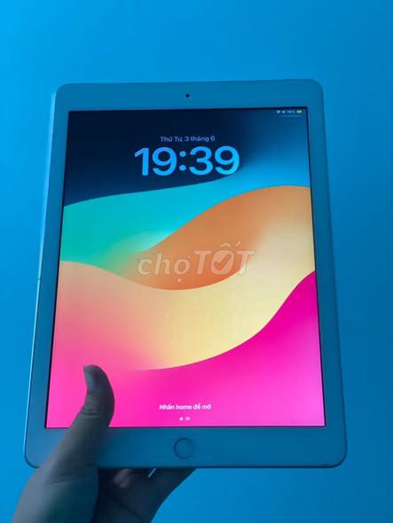 Apple iPad Gen 6 9.7 inch. Mua bán Máy tính bảng tại Quận 1 Tp Hồ Chí Minh được đăng bởi Hội Đồ Điện Tử hình 1