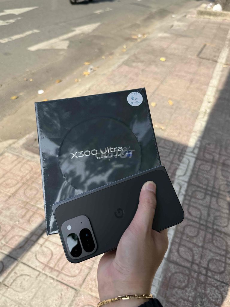 Vivo X300 Ultra 16GB/512GB Đen/Xan chính hãng TGDĐ. Mua bán Điện thoại tại Quận 11 Tp Hồ Chí Minh được đăng bởi Khanh1997 hình 1