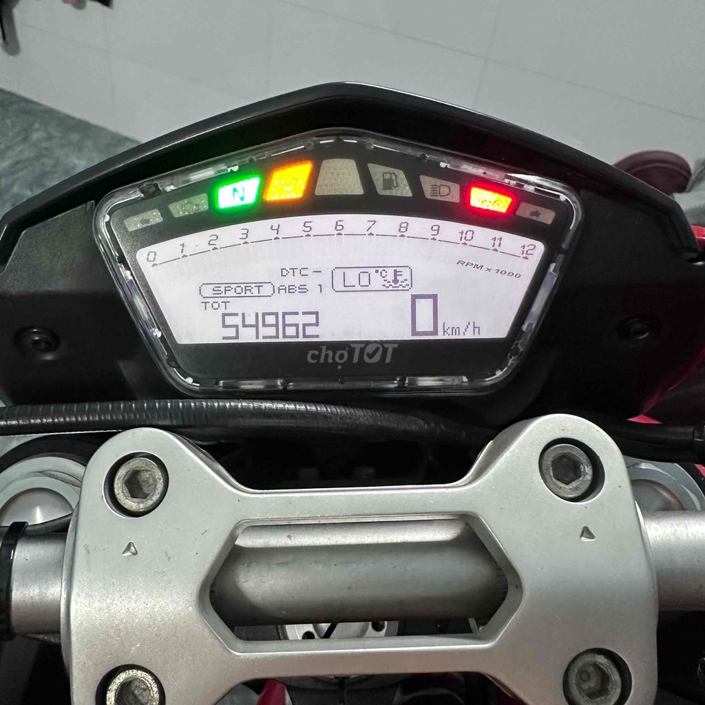 HyperMotard 821 2015 HQCN 127triệu. Mua bán Xe máy tại Thành phố Biên Hòa Đồng Nai được đăng bởi Tài Sỷ  hình 6