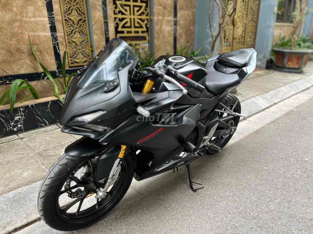 HONDA CBR150 ABS FI date Mới nhất iển số 29 lướt. Mua bán Xe máy tại Quận Cầu Giấy Hà Nội được đăng bởi Tong motor xe may hình 8