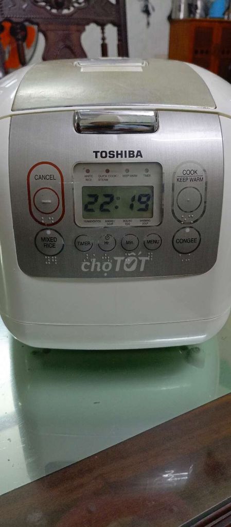 Nồi cơm điện Toshiba 1.8 lít Trắng. Mua bán Bếp, lò, đồ điện nhà bếp tại Quận 12 Tp Hồ Chí Minh được đăng bởi Phạm Văn Luyện hình 1