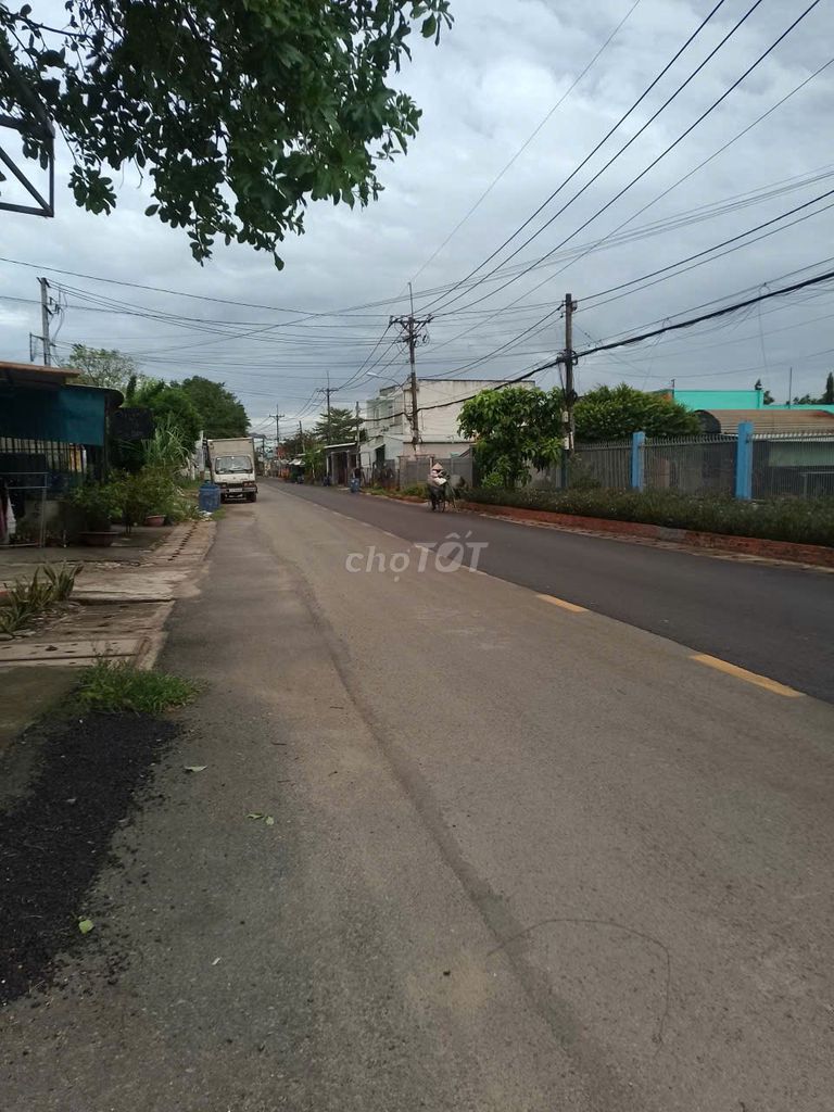CHỦ CẦN TIỀN BÁN GẤP ĐẤT TRUNG TÂM TÂN QUY