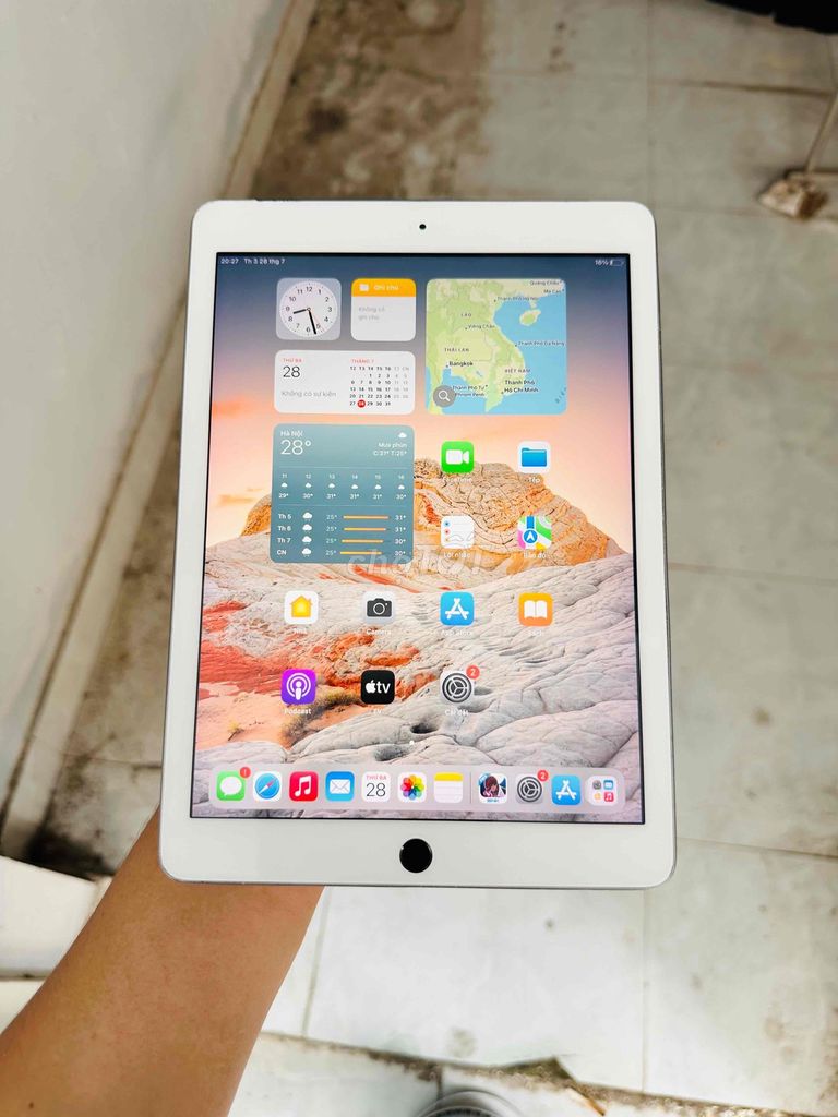Apple iPad 4G (thế hệ 5) Bạc 32GB Full dzấu vân ty. Mua bán Máy tính bảng tại Quận Gò Vấp Tp Hồ Chí Minh được đăng bởi Miễn Tiếp Cò Lái hình 1