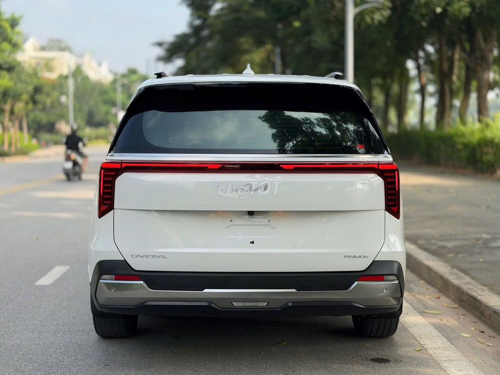 Kia Carnival 2025 Premium 2.2D 8S - 45,000 km.. Mua bán Ô tô tại Thành phố Thủ Đức Tp Hồ Chí Minh được đăng bởi Đức Tứ Bánh hình 2