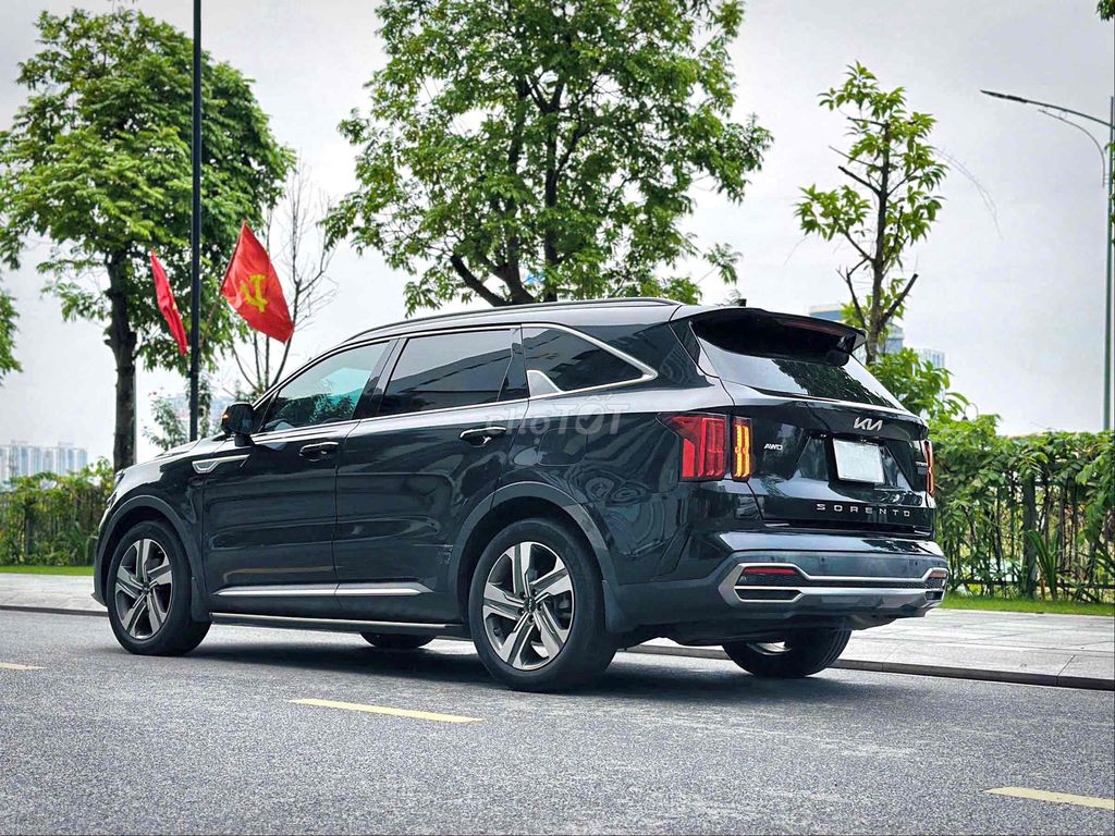 Kia Sorento 2022 Signature 2.2 AT AWD - 43000 km. Mua bán Ô tô tại Quận Cầu Giấy Hà Nội được đăng bởi Thái Hoàng Long Auto hình 3