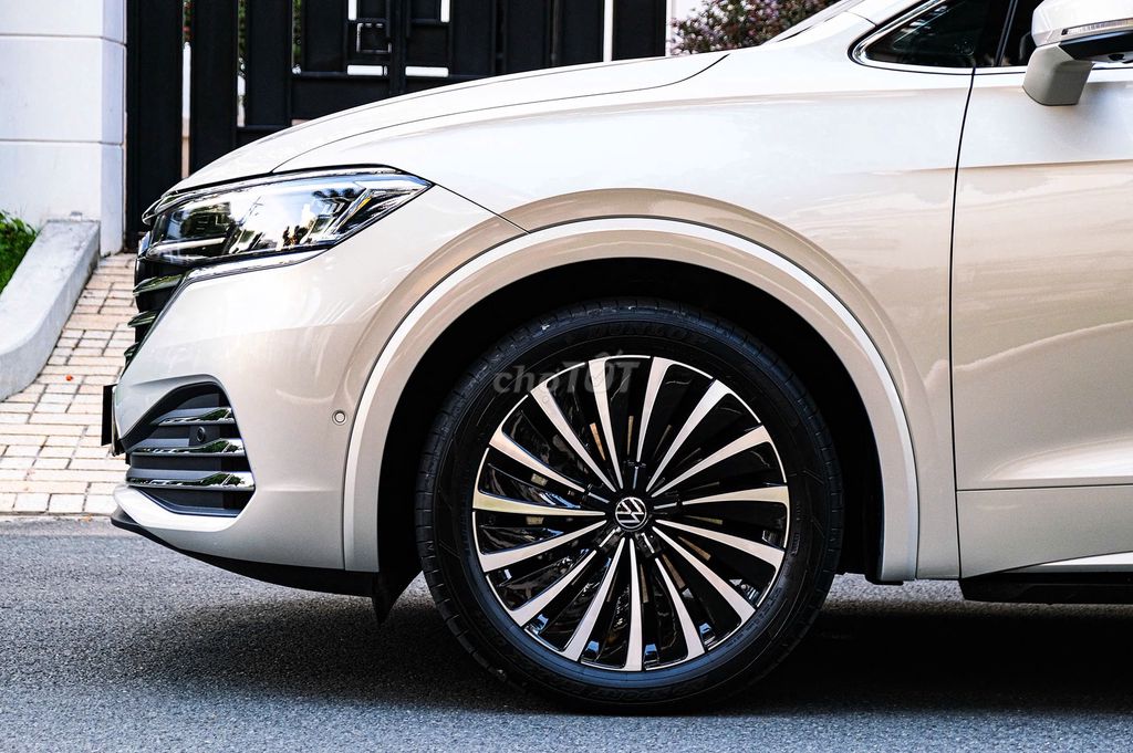 Volkswagen Viloran sản xuất 2025 Luxury - 5000 km. Mua bán Ô tô tại Quận 7 Tp Hồ Chí Minh được đăng bởi Thiên Phùng hình 2