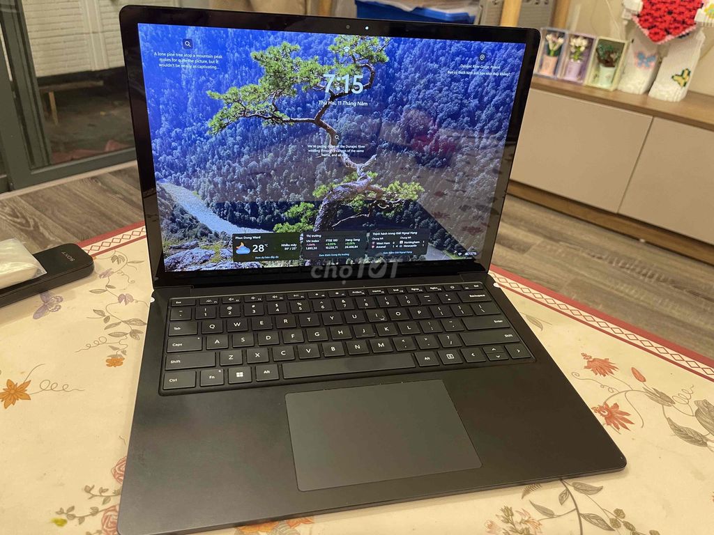 Microsoft Surface Laptop 4 8GB/256GB bản Mĩ. Mua bán Laptop tại Quận Long Biên Hà Nội được đăng bởi Nhung hình 1