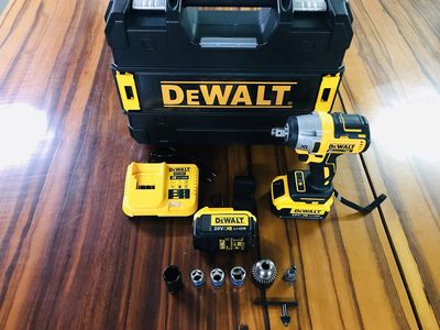 MÁY VẶN VÍT&BULONG DeWALT 21V SIÊU MẠNH MÔ TƠ TỪ