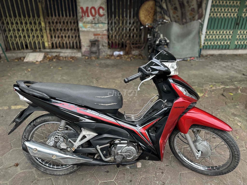 honda wave Rsx Fi phun xăng điện tử 2018. Mua bán Xe máy tại Thành phố Nam Định Nam Định được đăng bởi xe máy Trần Trung Bil 7002 hình 3