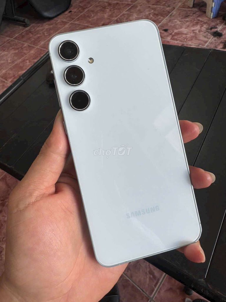 Samsung Galaxy A55 5G 12GB/256GB Trắng. Mua bán Điện thoại tại Huyện Hóc Môn Tp Hồ Chí Minh được đăng bởi Tuấn  hình 1