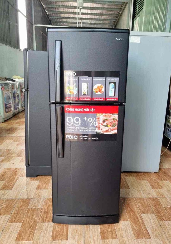 Tủ lạnh  SANYO 195 lít. Mua bán Tủ lạnh tại Thành phố Thủ Dầu Một Bình Dương được đăng bởi ĐIỆN MÁY ĐỨC MẠNH hình 1