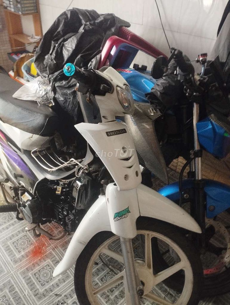 E wave tàu êm bs 65 êm ru giá rẻ có 2.6 ha. Mua bán Xe máy tại Thị xã Giá Rai Bạc Liêu được đăng bởi Lực  hình 1