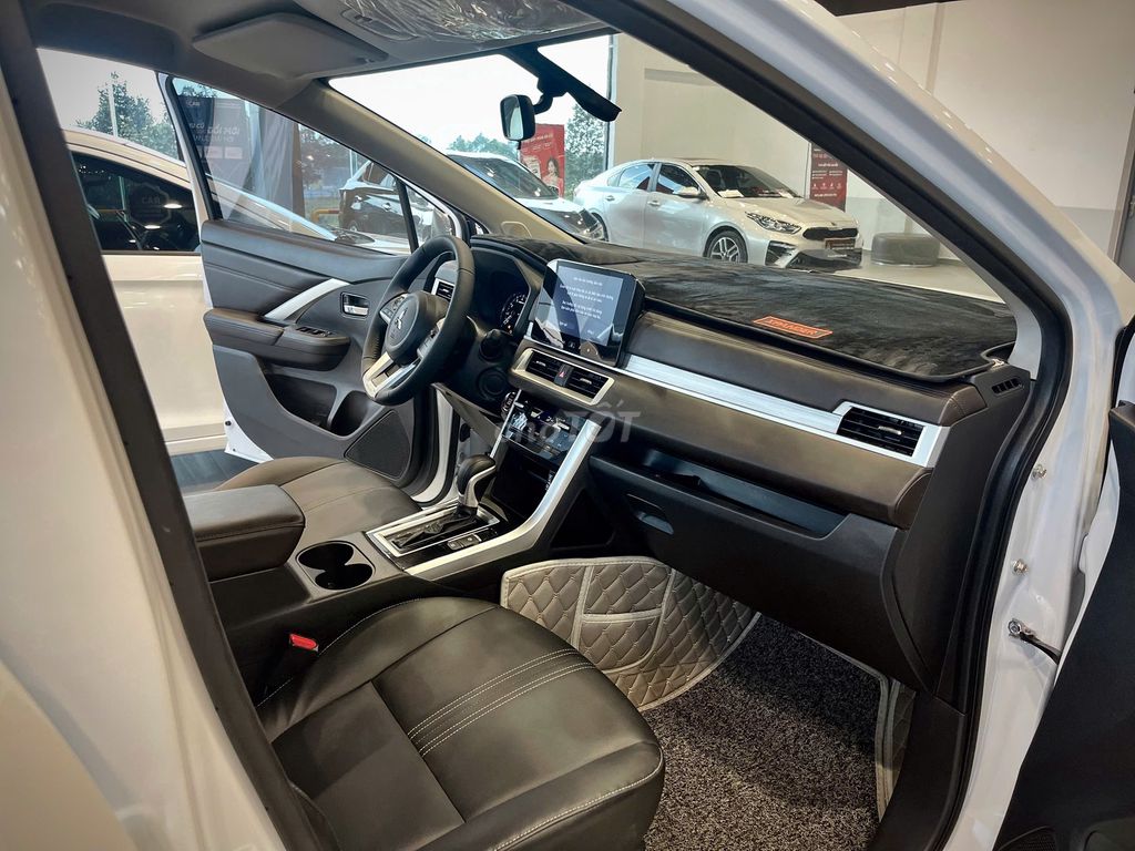 Mitsubishi Xpander 2023 Premium - Trắng- 24.000km. Mua bán Ô tô tại Thành phố Thủ Đức Tp Hồ Chí Minh được đăng bởi Nguyễn Ngọc Tùng hình 4