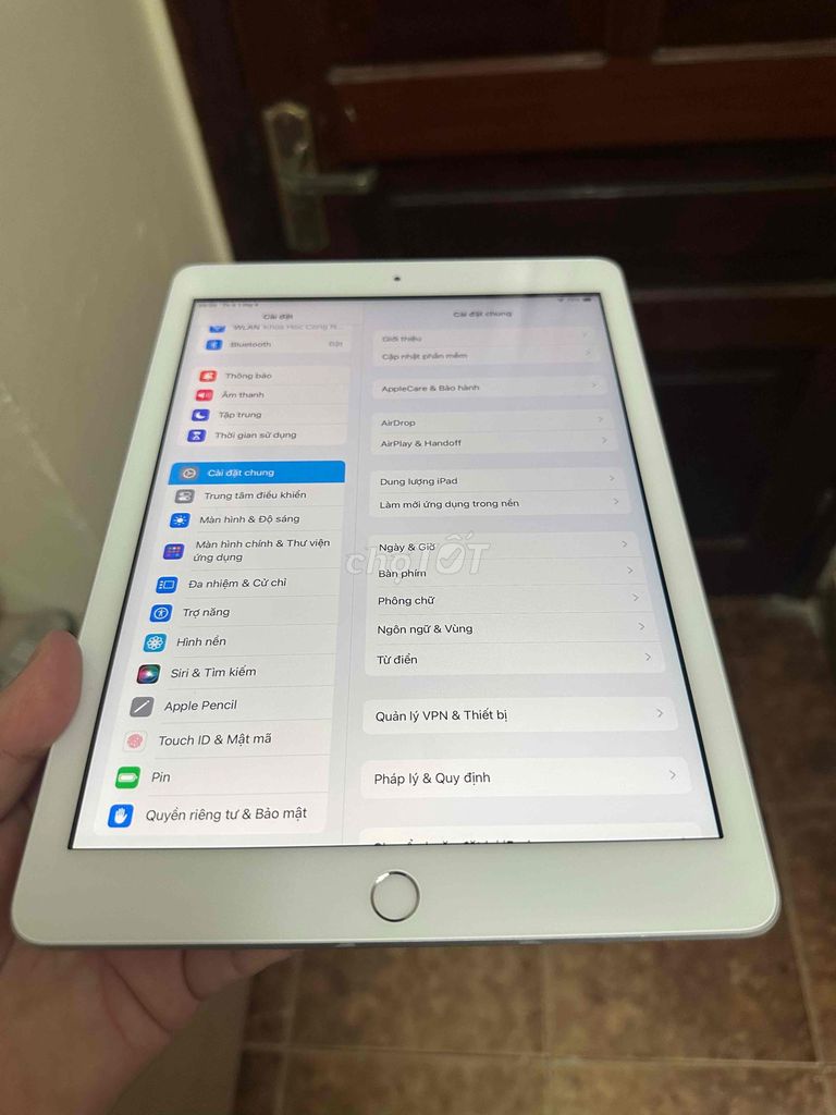 Apple iPad Gen 6 32GB Trắng. Mua bán Máy tính bảng tại Quận Hai Bà Trưng Hà Nội được đăng bởi An Nhiên  hình 1