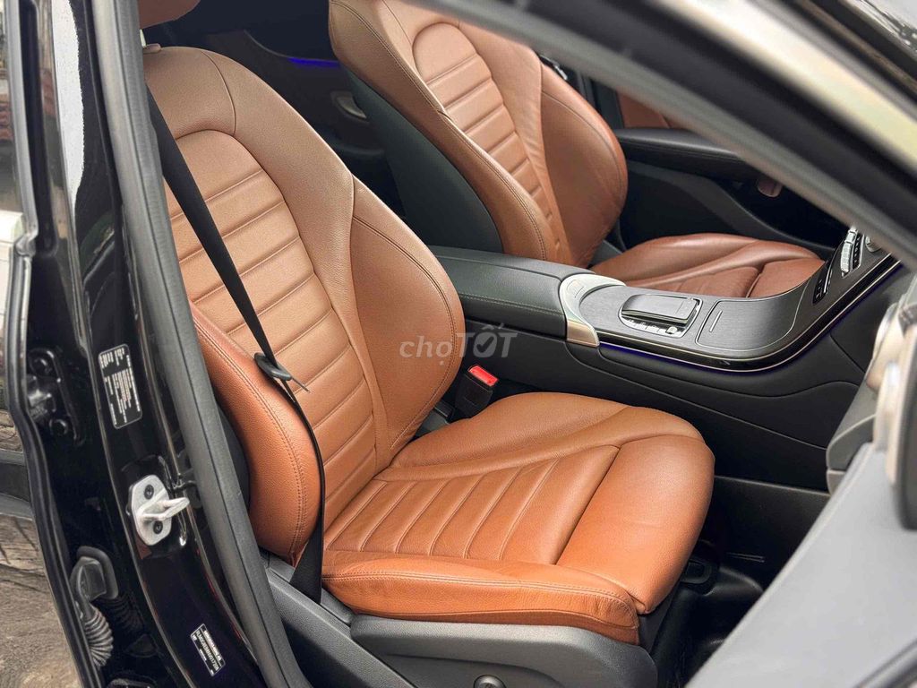 Mercedes Benz GLC300 V1 2022 - 39000 km. Mua bán Ô tô tại Quận Bình Tân Tp Hồ Chí Minh được đăng bởi Lê Minh Quý hình 10