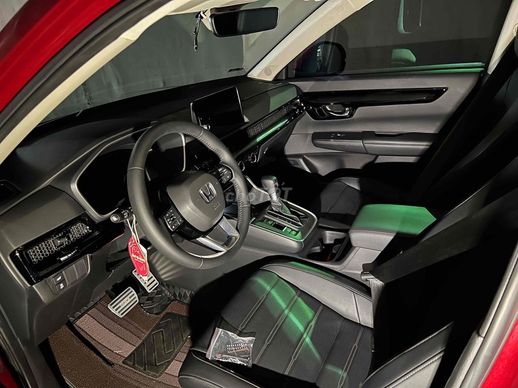 CRV L 2024 Đỏ 20933km, Xe cực đẹp, hãng đã test. Mua bán Ô tô tại Quận 7 Tp Hồ Chí Minh được đăng bởi SHOWROOM HONDA ÔTÔ QUẬN 7 hình 2