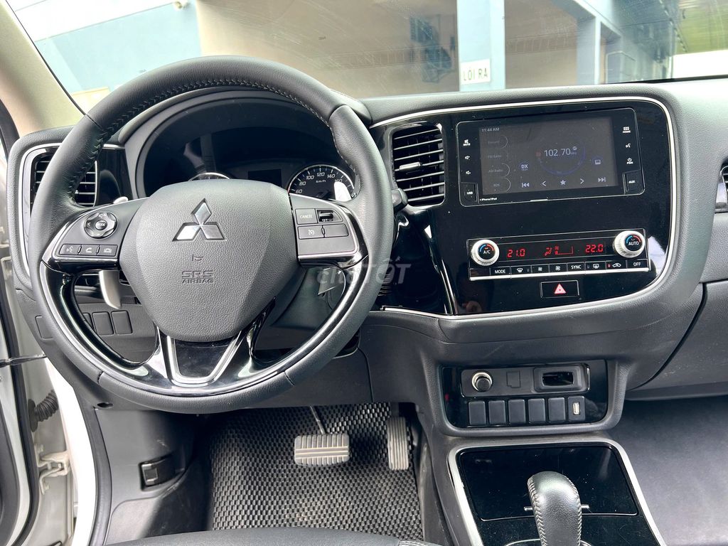 Outlander 2.0L CVT 2021 Xe Gia Đình - Giảm Mạnh. Mua bán Ô tô tại Quận Tân Phú Tp Hồ Chí Minh được đăng bởi Sinh Xe Cũ Mitsubishi Trường Chinh hình 7