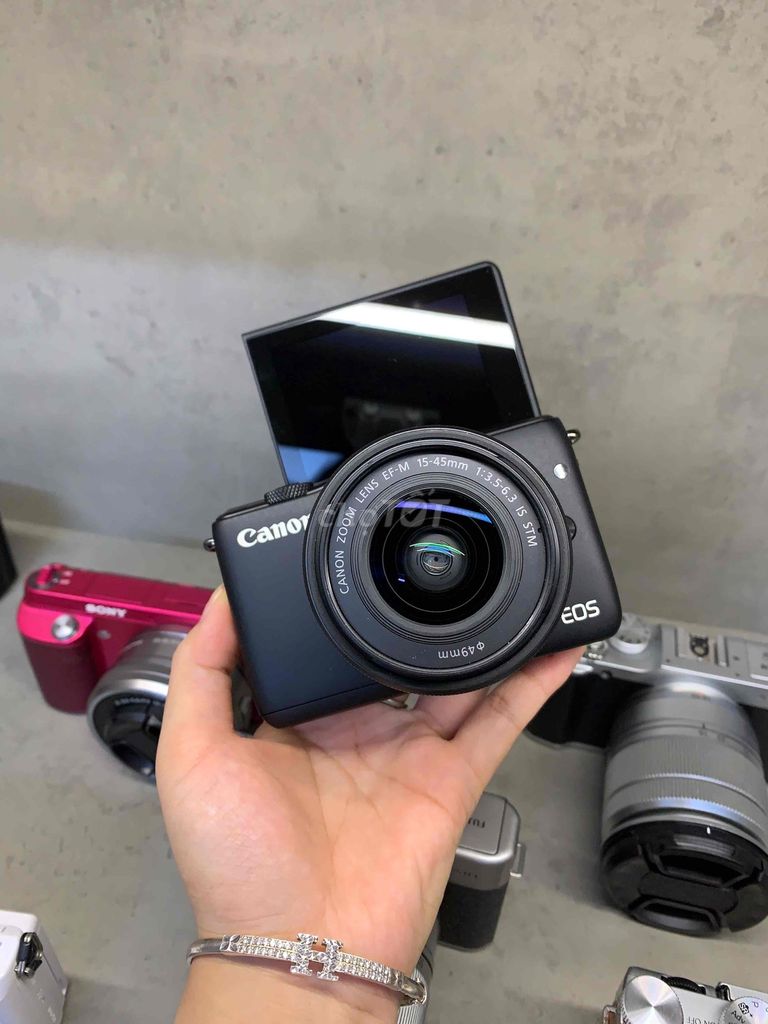 Máy ảnh Canon EOS M10 Đen như mới. Mua bán Máy ảnh, Máy quay tại Huyện Thanh Trì Hà Nội được đăng bởi Đoàn Nhi hình 1