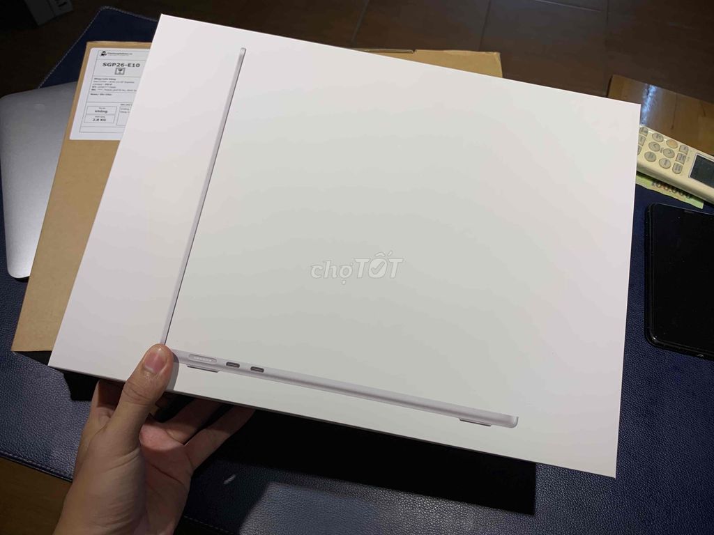 Macbook Air M3 8/256gb new nguyên seal SA/A Bh 12T