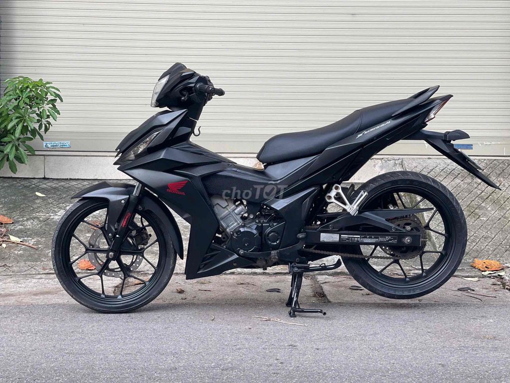 Honda Winner V1 dky 2020 mới 98%. Mua bán Xe máy tại Quận Bắc Từ Liêm Hà Nội được đăng bởi Linh hình 4