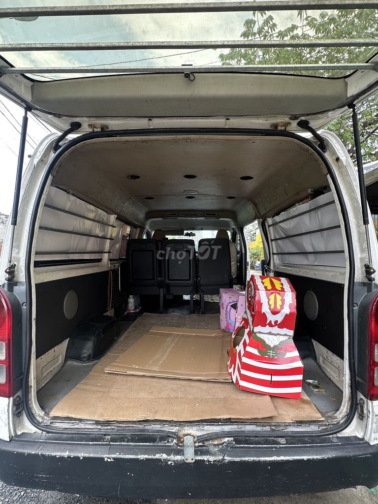 Toyota Hiace 2007 - 200000 km. Mua bán Ô tô tại Thành phố Thủ Đức Tp Hồ Chí Minh được đăng bởi trịnh duy bình hình 8