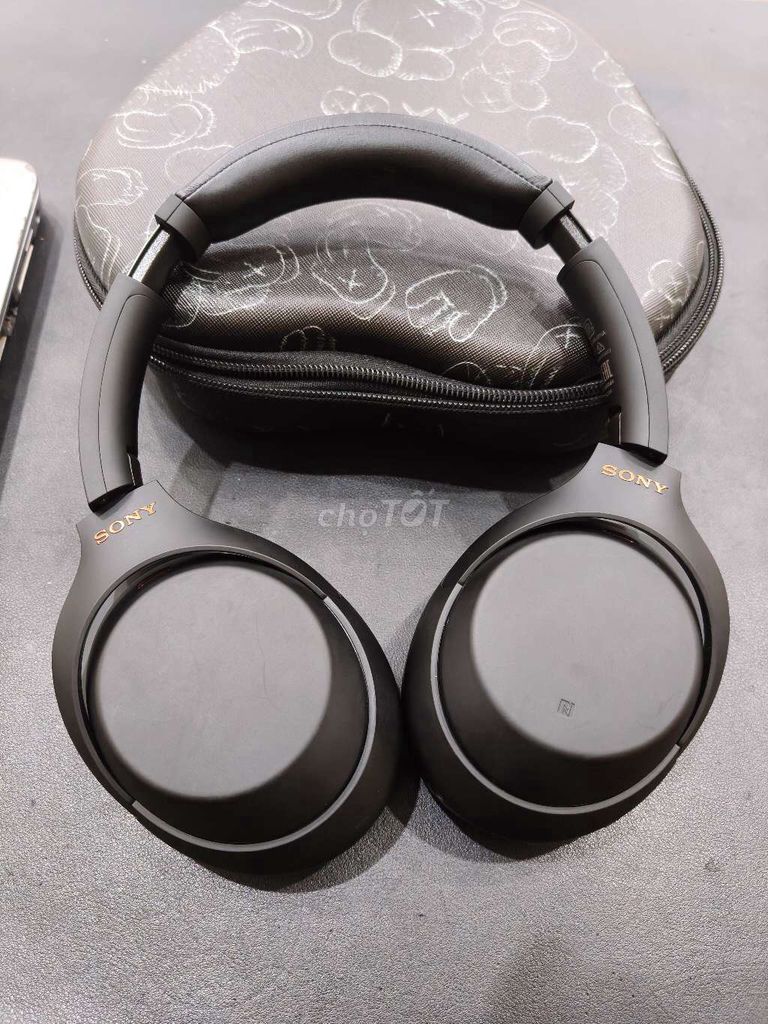 Tai nghe Sony WH-1000XM4 Đen. Mua bán Tivi, Âm thanh tại Quận Đống Đa Hà Nội được đăng bởi Đặng Quang Long hình 1