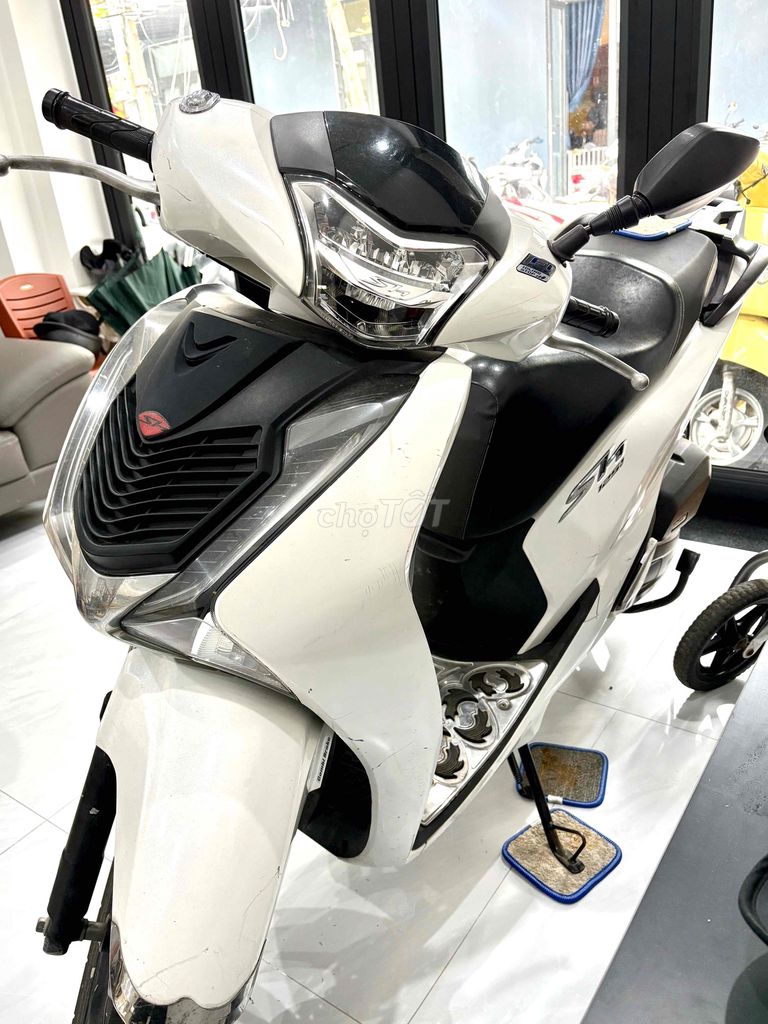 Bán Xe Sh 125i , Không có nhu cầu sử dụng. Mua bán Xe máy tại Quận Sơn Trà Đà Nẵng được đăng bởi Kim Dung hình 3