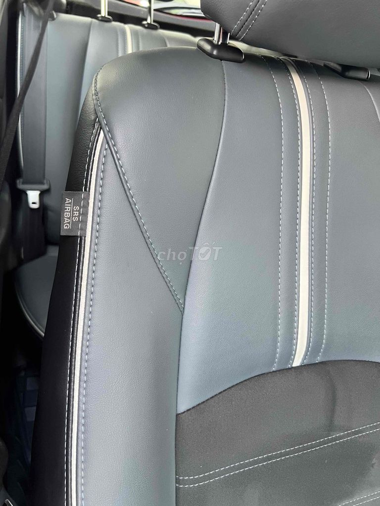 Mazda 2 Sport Premium Rất Đẹp Rất Mới. Mua bán Ô tô tại Thành phố Dĩ An Bình Dương được đăng bởi Hiếu Auto Nghĩa Phát hình 13