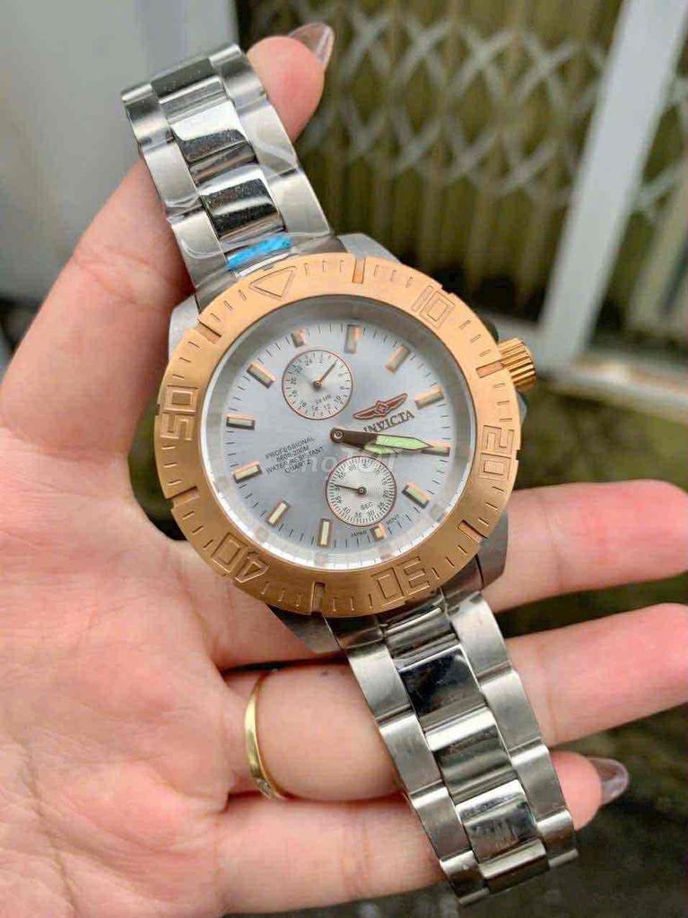 Đồng hồ Invicta Nam Thép không gỉ. Mua bán Đồng hồ tại Thành phố Biên Hòa Đồng Nai được đăng bởi Shop Thanh Lí Hàng Cũ Chính hãng hình 1