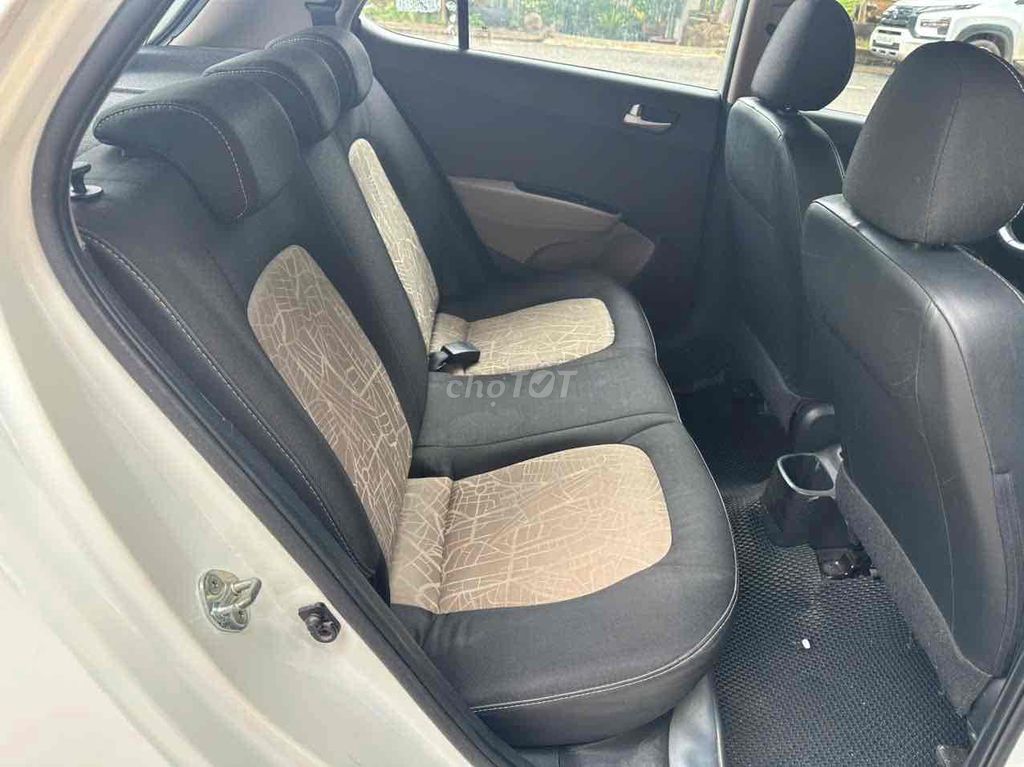 Hyundai Grand i10 2015 Grand 1.0 AT - 60000 km. Mua bán Ô tô tại Thành phố Buôn Ma Thuột Đắk Lắk được đăng bởi Ngô quốc Việt  hình 4