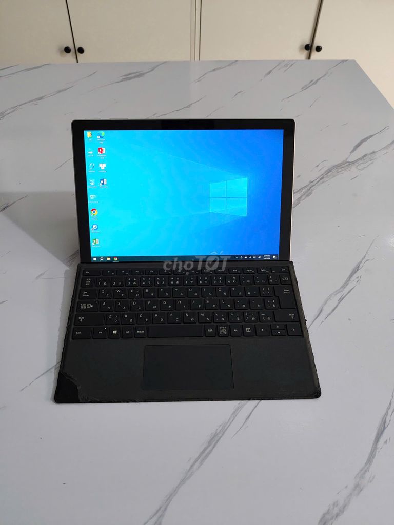 Microsoft Surface Pro 5 i5-7300U. Mua bán Laptop tại Thành phố Dĩ An Bình Dương được đăng bởi Làm vì đam mê hình 1
