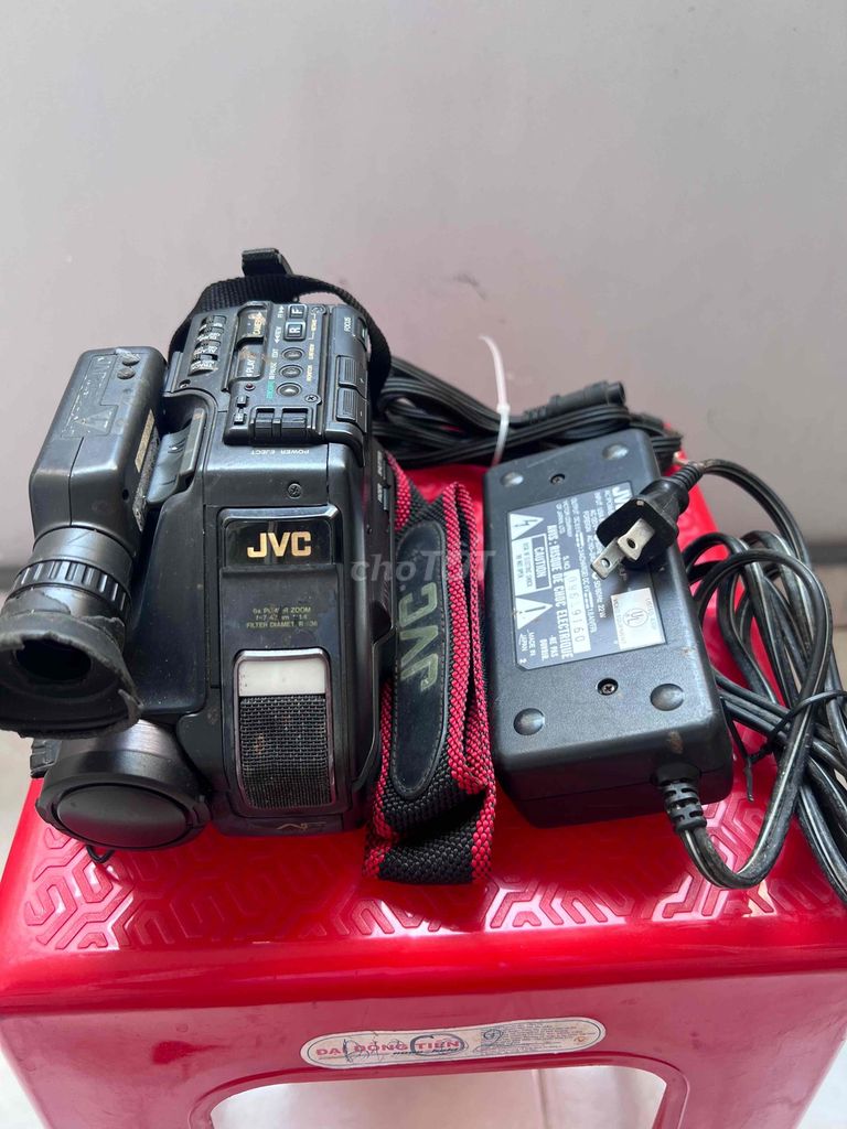 Máy quay phim JVC GR-AX7BKU Đen. Mua bán Máy ảnh, Máy quay tại Quận 1 Tp Hồ Chí Minh được đăng bởi a Tiến hình 1