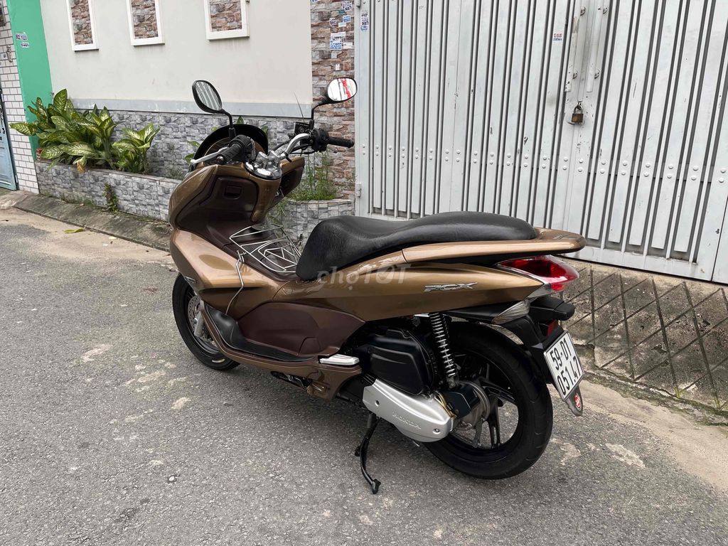PCX 125 2011 bstp 9chủ xe đẹp máy zin bao ngon. Mua bán Xe máy tại Quận Bình Tân Tp Hồ Chí Minh được đăng bởi Huy hình 4