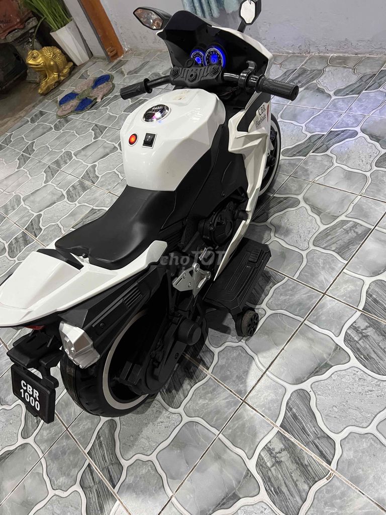 Dư không dùng bán lại xe máy điện. Mua bán Xe điện tại Huyện Trảng Bom Đồng Nai được đăng bởi Anh hùng hình 2