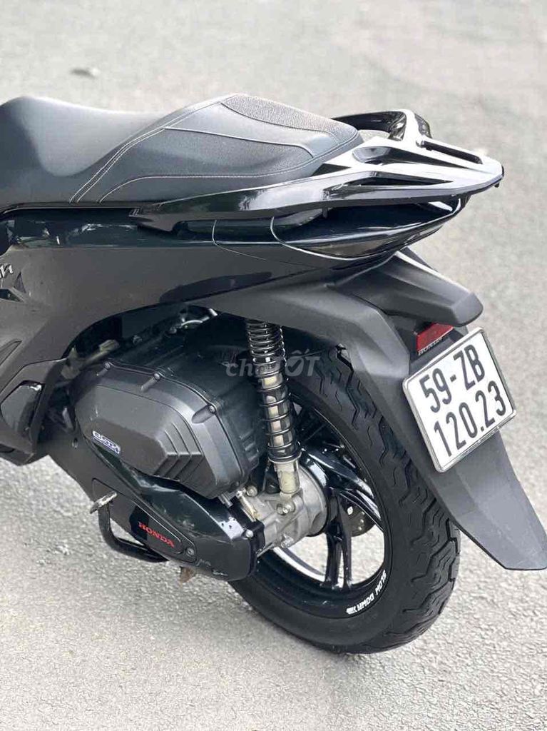 Honda SH 125i 2021 CBS Đen bstp nợ xấu trả 50% ạ. Mua bán Xe máy tại Quận Bình Tân Tp Hồ Chí Minh được đăng bởi Xe Máy Qúy Le hình 6