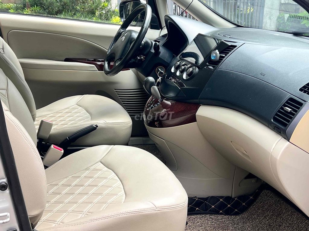 Mitsubishi Grandis 2008 xe cực chất,ít gặp!. Mua bán Ô tô tại Quận 6 Tp Hồ Chí Minh được đăng bởi Phong hình 14