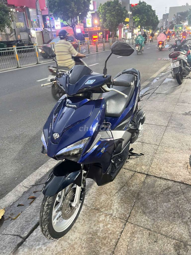 Honda Air Blade 2017 Синий Скутер