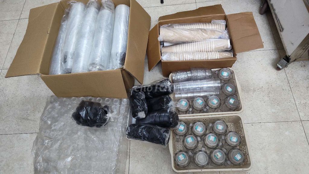 Thùng ly nhựa+ thùng cốc giấy+ chai nhựa pet. Mua bán Dụng cụ nhà bếp tại Quận Long Biên Hà Nội được đăng bởi Lan Nguyễn hình 1