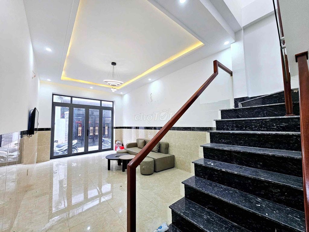 New furnished 3-bedroom house off Nguyễn Hoàng — photo 9