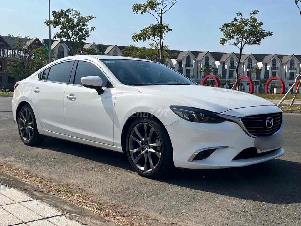 Mazda 6 2.5L Premium - 30000 km dưới 600