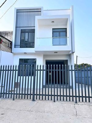 Nhà phố 260 m² · 2 PN · Đường Thới Tây 1