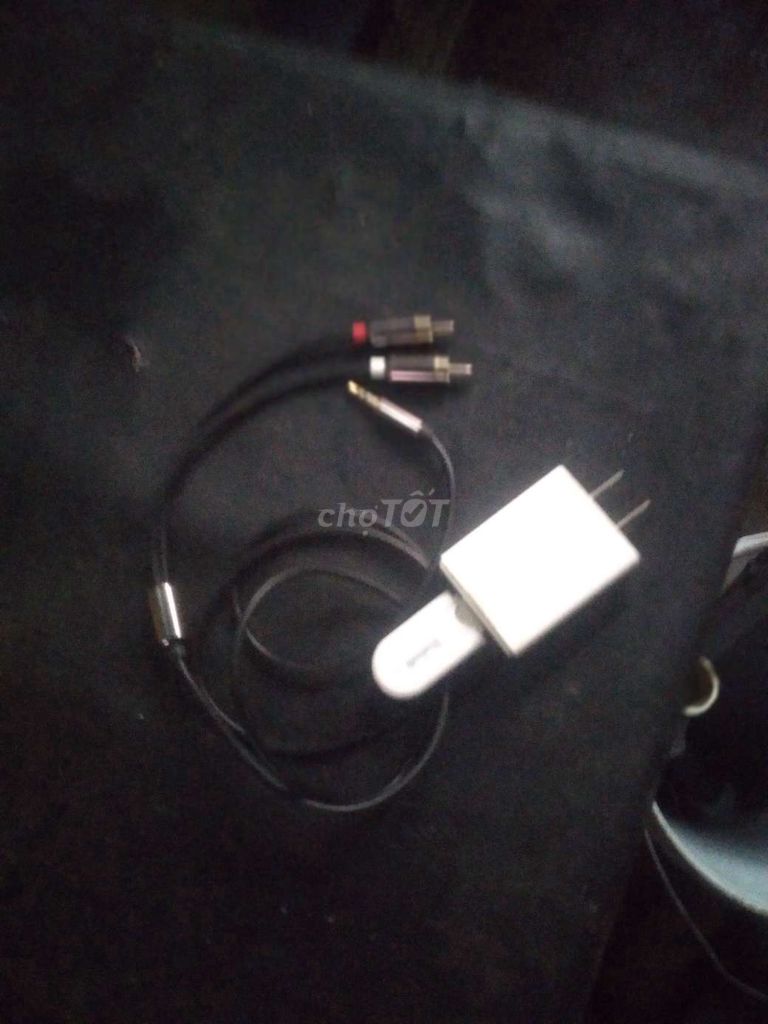 Bộ chuyển đổi Bluetooth Trắng. Mua bán Phụ kiện (Màn hình, Chuột...) tại Quận Cái Răng Cần Thơ được đăng bởi Hoàng Tùng lâm  hình 1