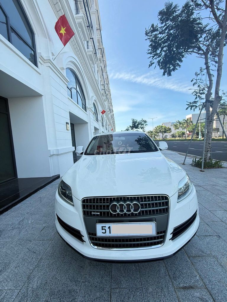 Audi Q7 2009 белый 7 мест Германия 91.000 км