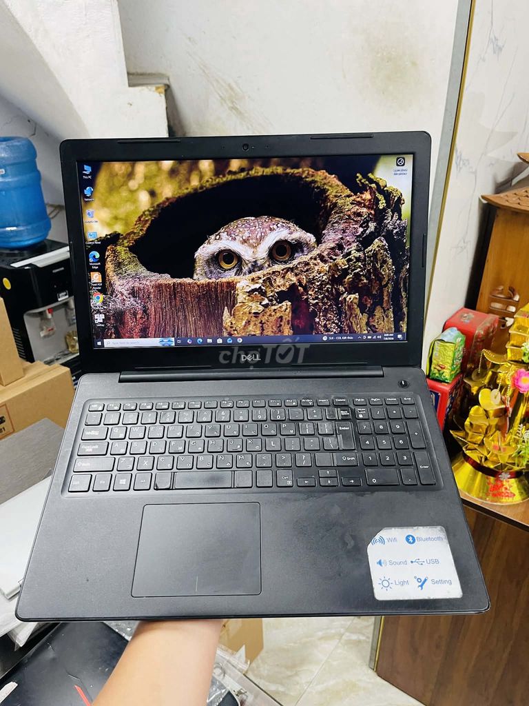 Dell Latitude 3590 i5-8250u 15.6 inch 8GB/256GB. Mua bán Laptop tại Quận Hà Đông Hà Nội được đăng bởi Đào Văn Việt hình 1