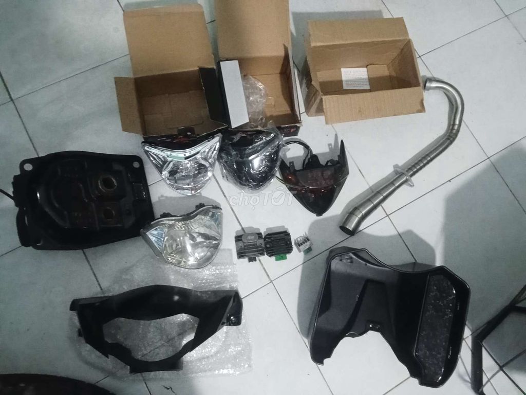 Cần bán lại ít đồ xe ex nhỏ mới có cũ có. Mua bán Phụ tùng xe tại Thành phố Dĩ An Bình Dương được đăng bởi xe máy 65 hình 3